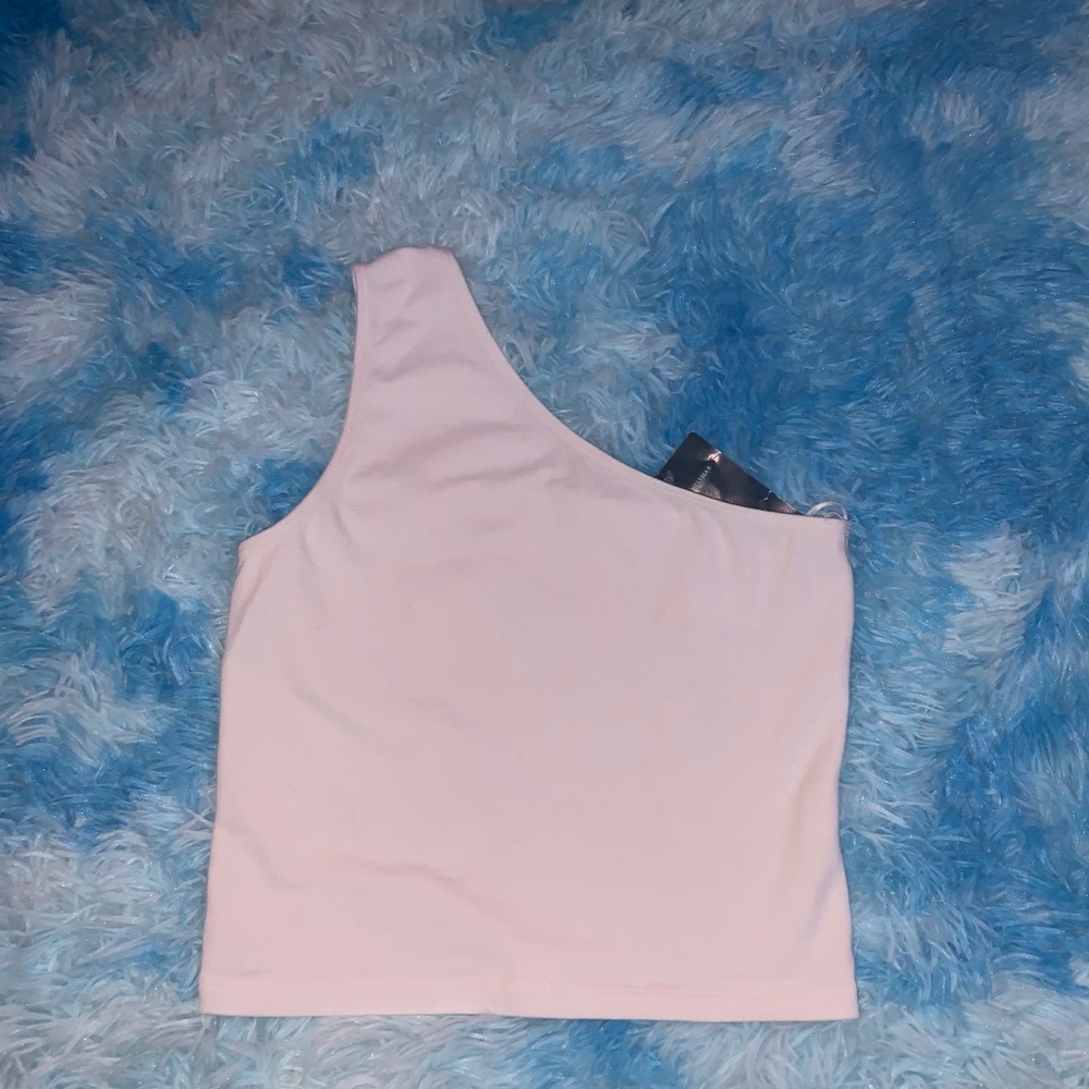 Brandy Melville Blythe one shoulder top